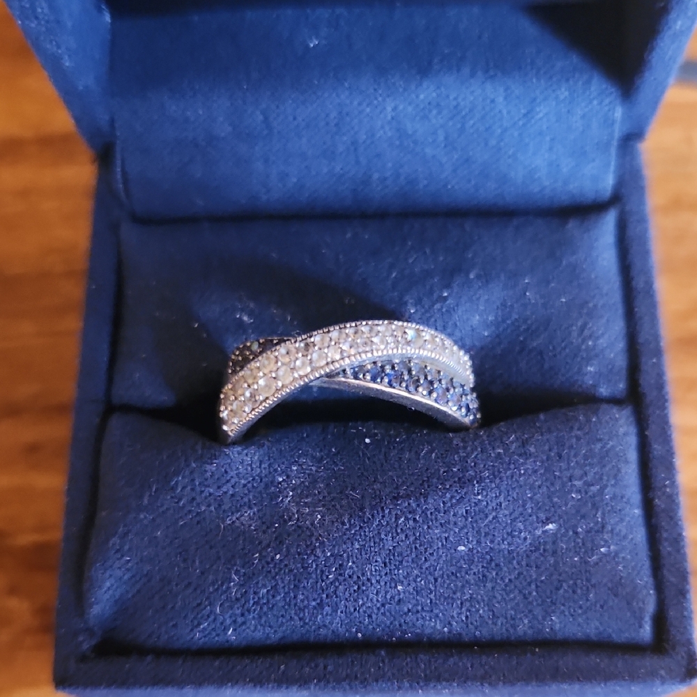 Elegant Silver and Blue Women's Ring